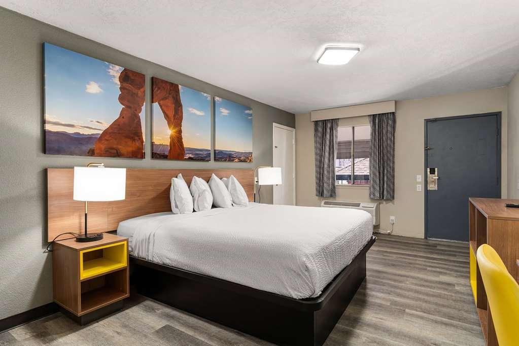 Days Inn By Wyndham Albuquerque Northeast Номер фото